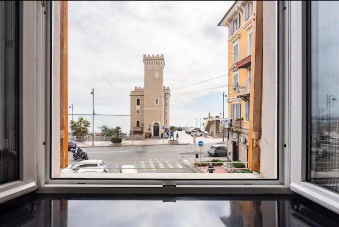 Mydollhouse Delizioso Appartamento Fronte Mare Cenova Dış mekan fotoğraf